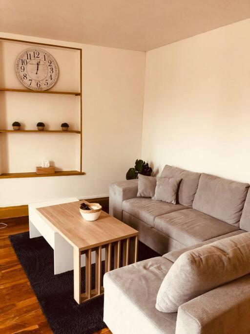 Spacieux Et Elegant Appartement Idealement Situe. Chamouilley Buitenkant foto